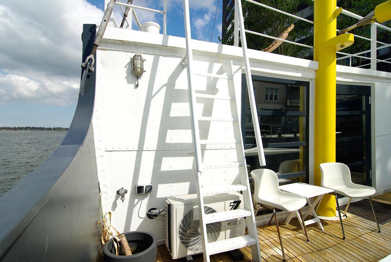 Magnificent Houseboat With A Stunning View! Otel Amsterdam Dış mekan fotoğraf